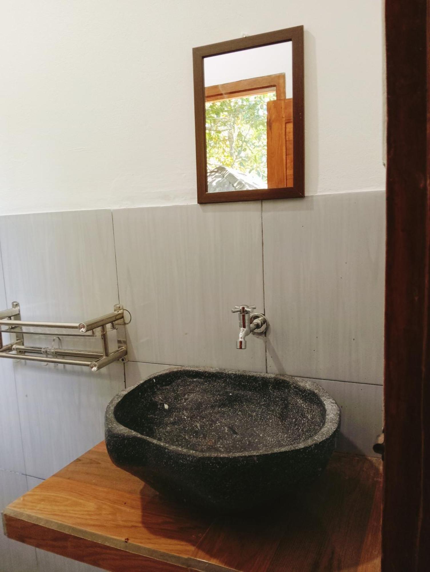 Jepun Homestay Lemukih سينغاراجا المظهر الخارجي الصورة