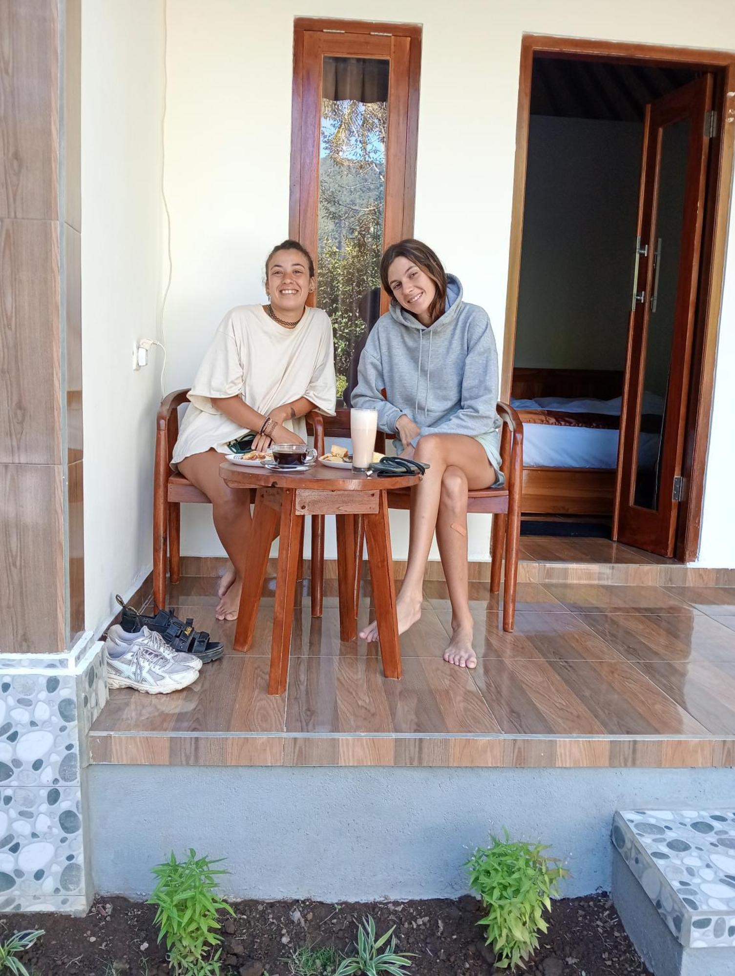 Jepun Homestay Lemukih سينغاراجا المظهر الخارجي الصورة