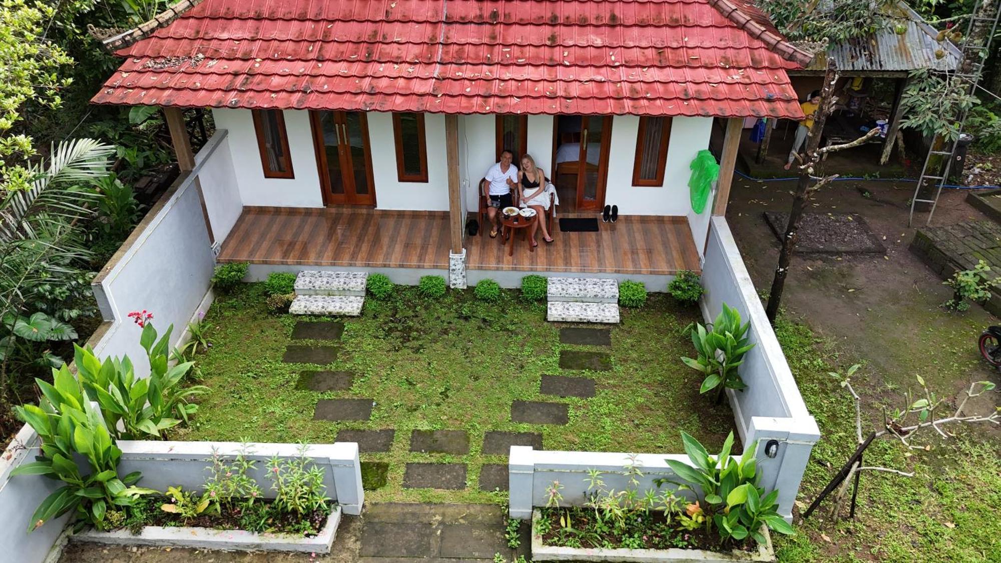Jepun Homestay Lemukih سينغاراجا المظهر الخارجي الصورة